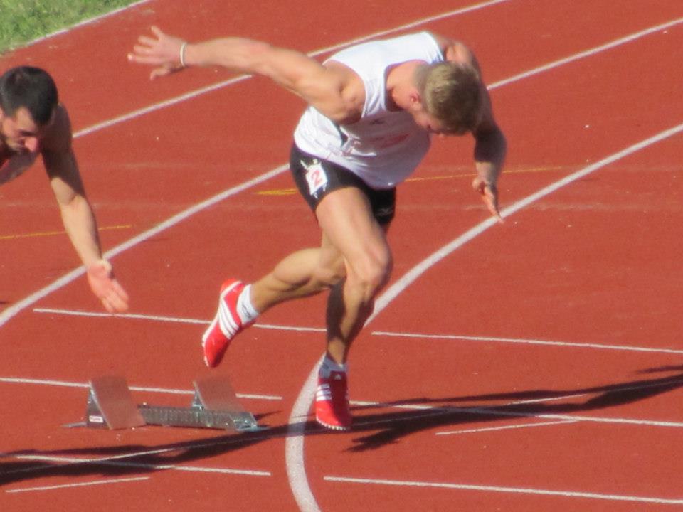 545731_414321215293648_125152406_n.jpg